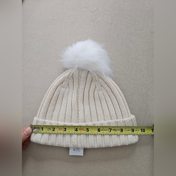 NWT Women's J Crew Cream Winter Hat / Beanie with White Faux Fur Pom Pom - Picture 9 of 10